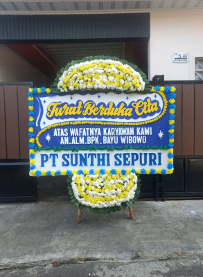 Papan Bunga Duka di Taliabu Barat